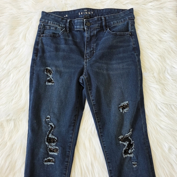 White House Black Market Sequin Distressed Blue Skinny Jeans Size 6 - Picture 2 of 5